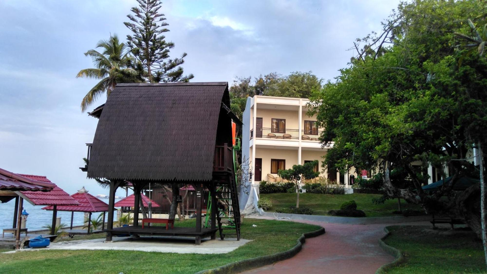 Amazing Beach Resort Palu Exterior photo
