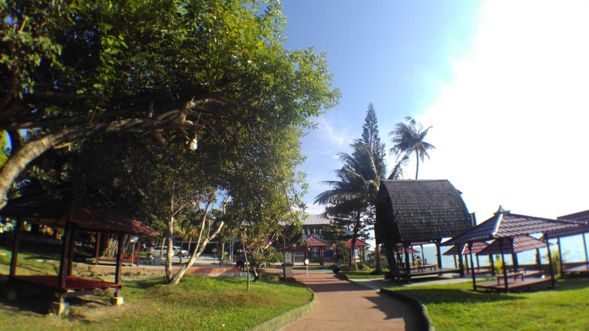 Amazing Beach Resort Palu Exterior photo
