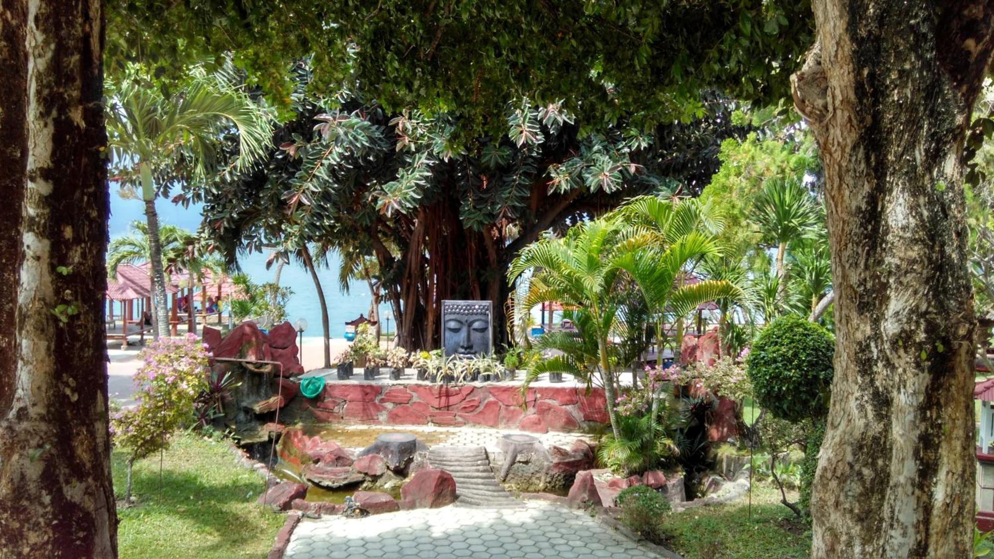 Amazing Beach Resort Palu Exterior photo