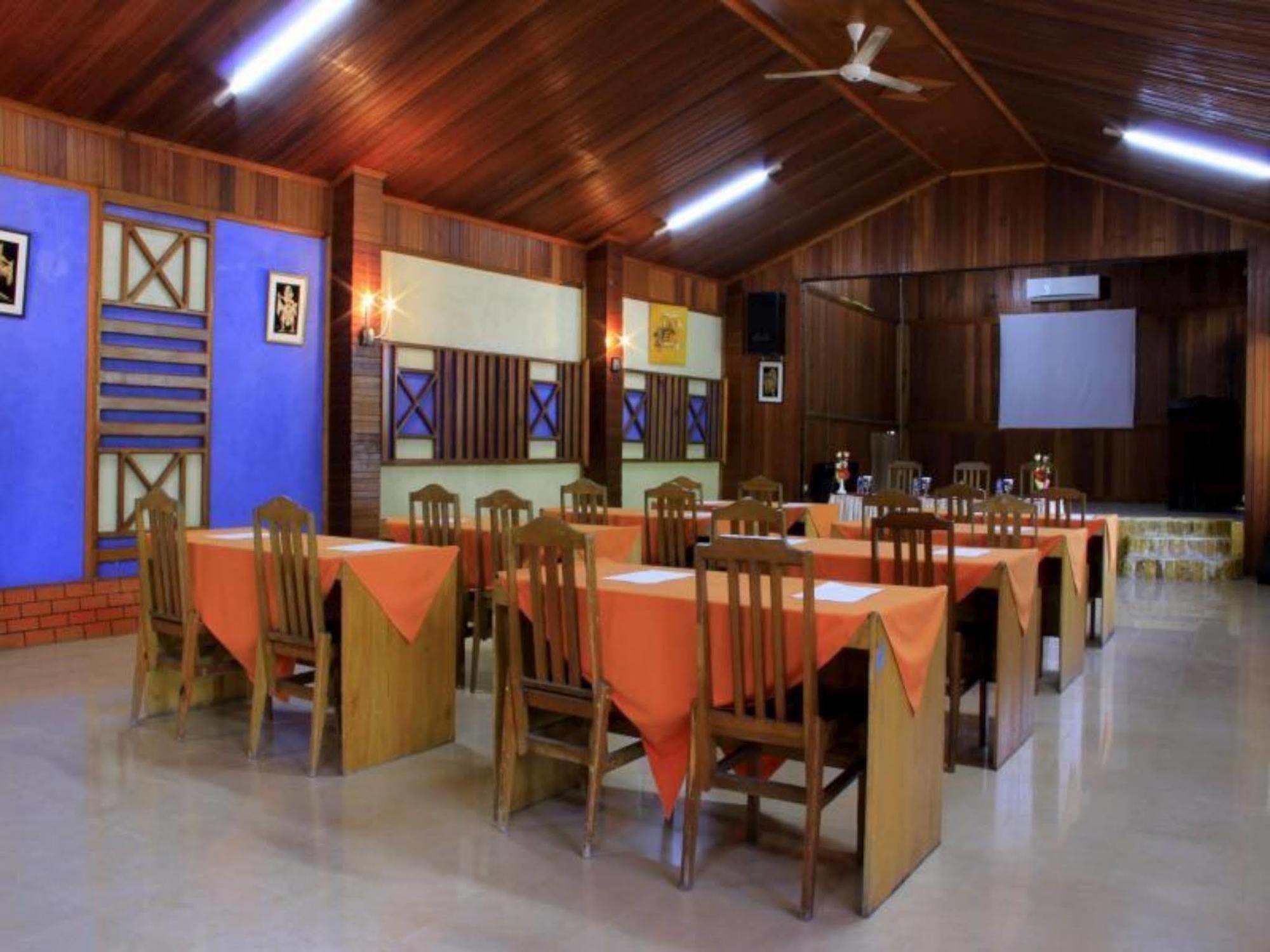 Amazing Beach Resort Palu Exterior photo