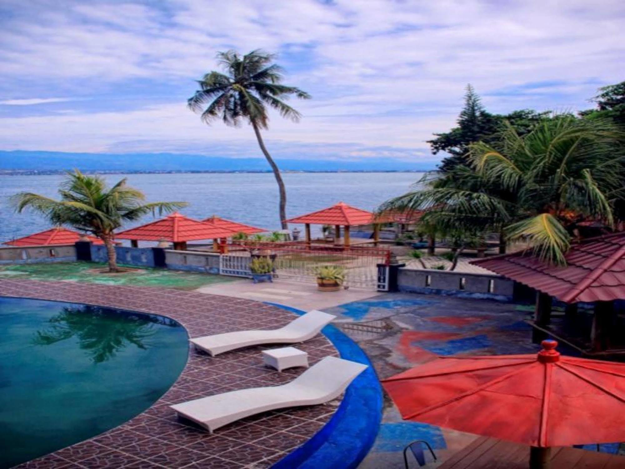 Amazing Beach Resort Palu Exterior photo